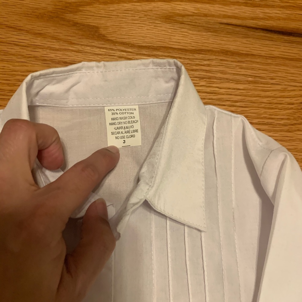 Suits - Picture 4 of 8